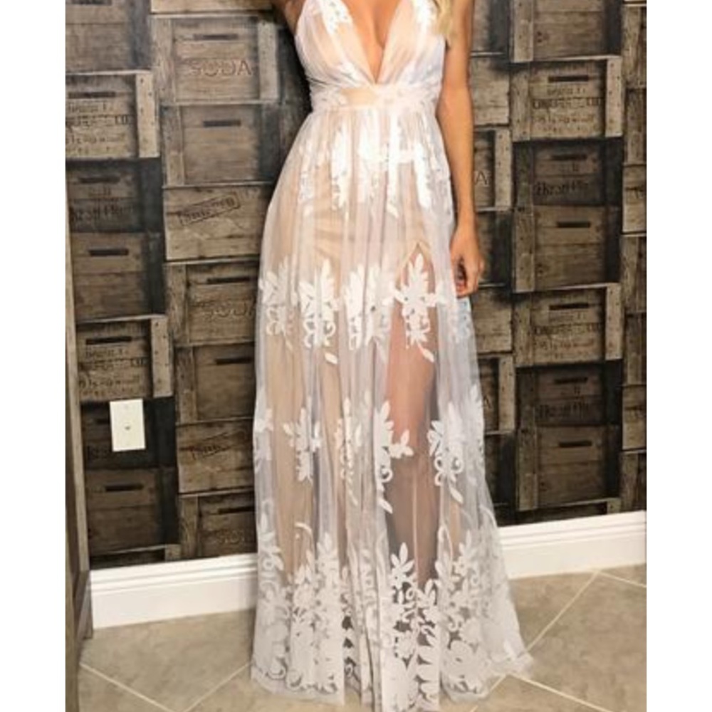 Brooke & Arrow Nude with white lace Dress